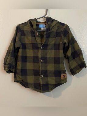 Good Lad Olive and Black Plaid Hooded Button-Front Shirt